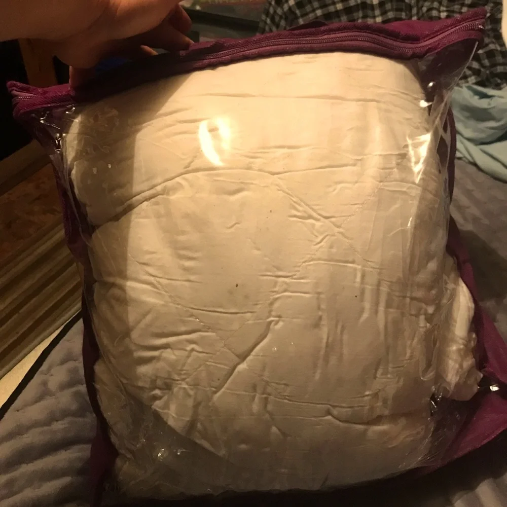 Twin size mattress cover with the extra cushion in it